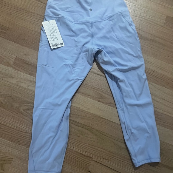 NWT lululemon Align™ High-Rise Crop with Pockets 23" - Picture 4 of 6